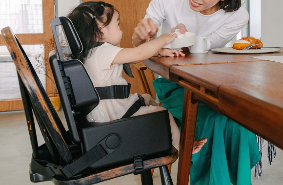IKOU ポータブルチェア｜座位・立位・臥位保持具/Seated, Standing 