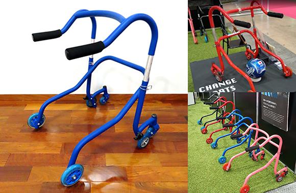 子ども用歩行器『らくらくターン』